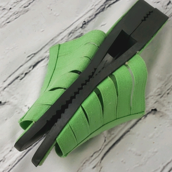 CLUB Marina Green Canvas Slip On Sandals 7.5 VGUC - Picture 4 of 12